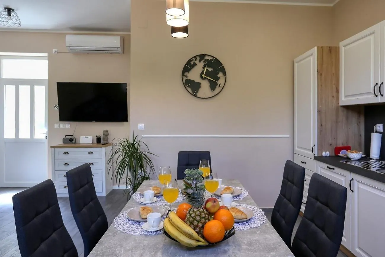 Seaside Holiday House Sali, Dugi Otok - 22169 0*, Sali