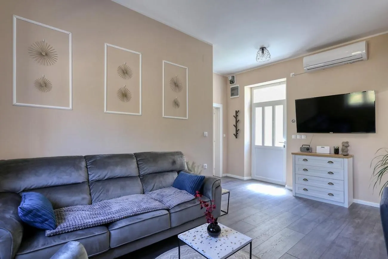 Seaside Holiday House Sali, Dugi Otok - 22169 Sali