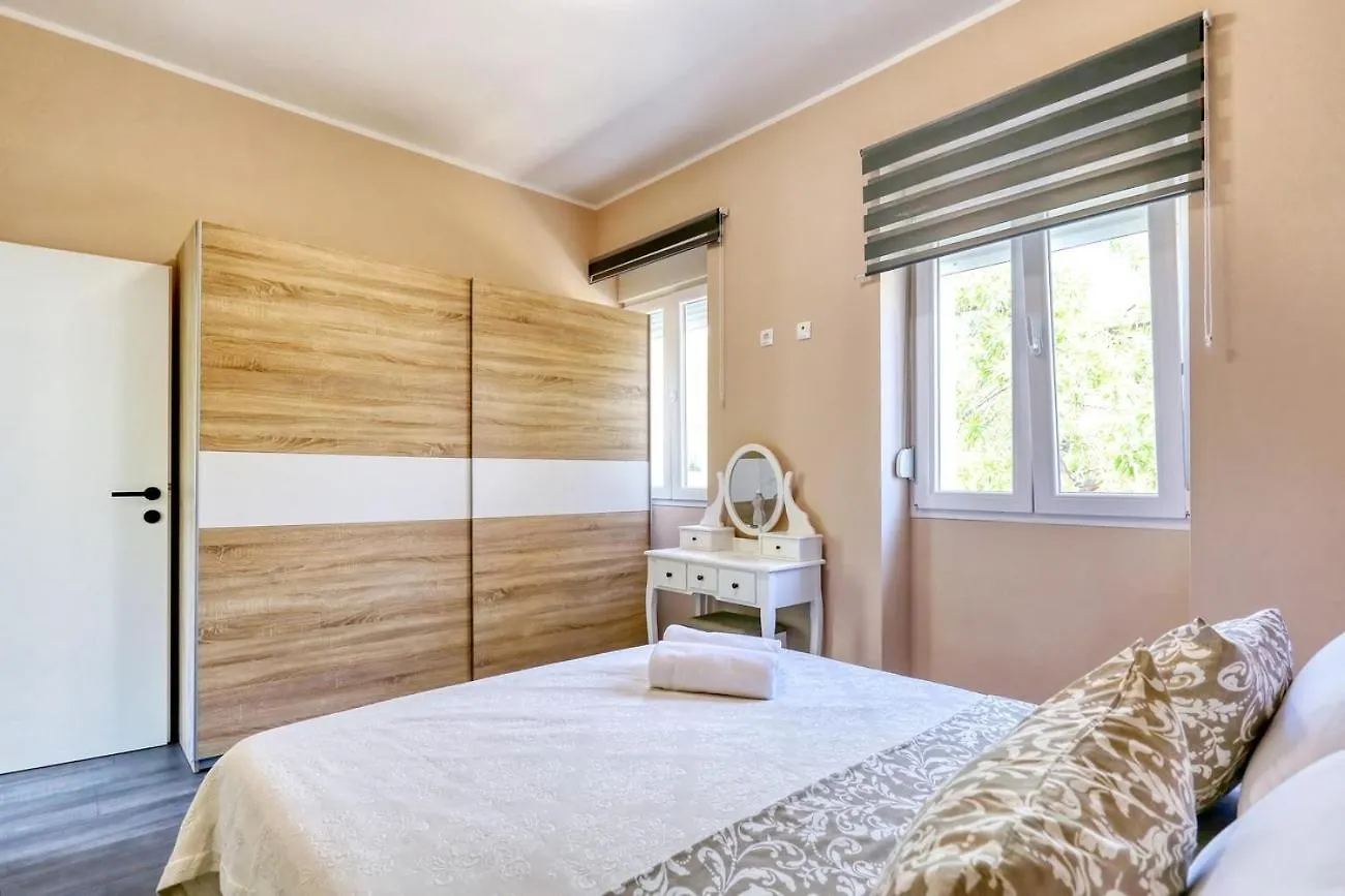 Seaside Holiday House Sali, Dugi Otok - 22169 0*, Sali Croatia